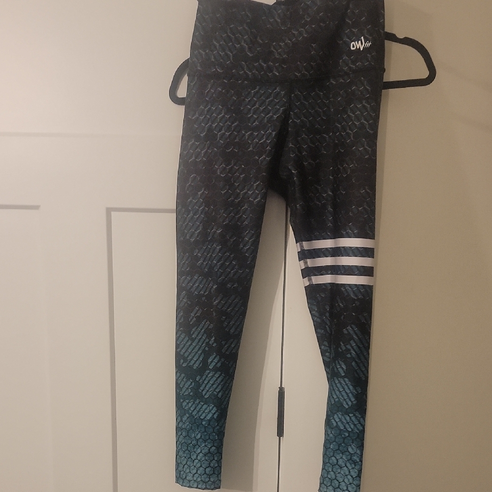Black and Blue Leggings